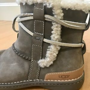 UGG ankle boots in taupe